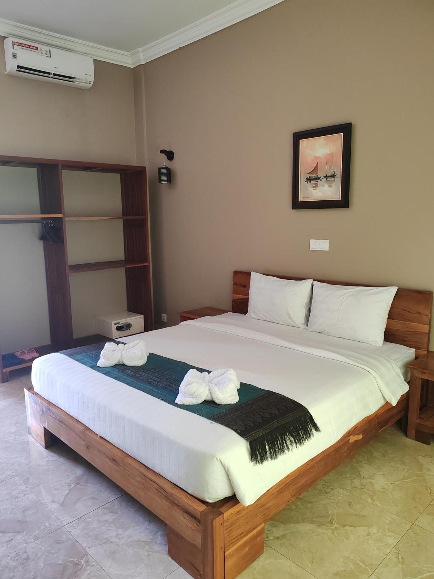 Riviera Hotel & Resort Кеп Экстерьер фото