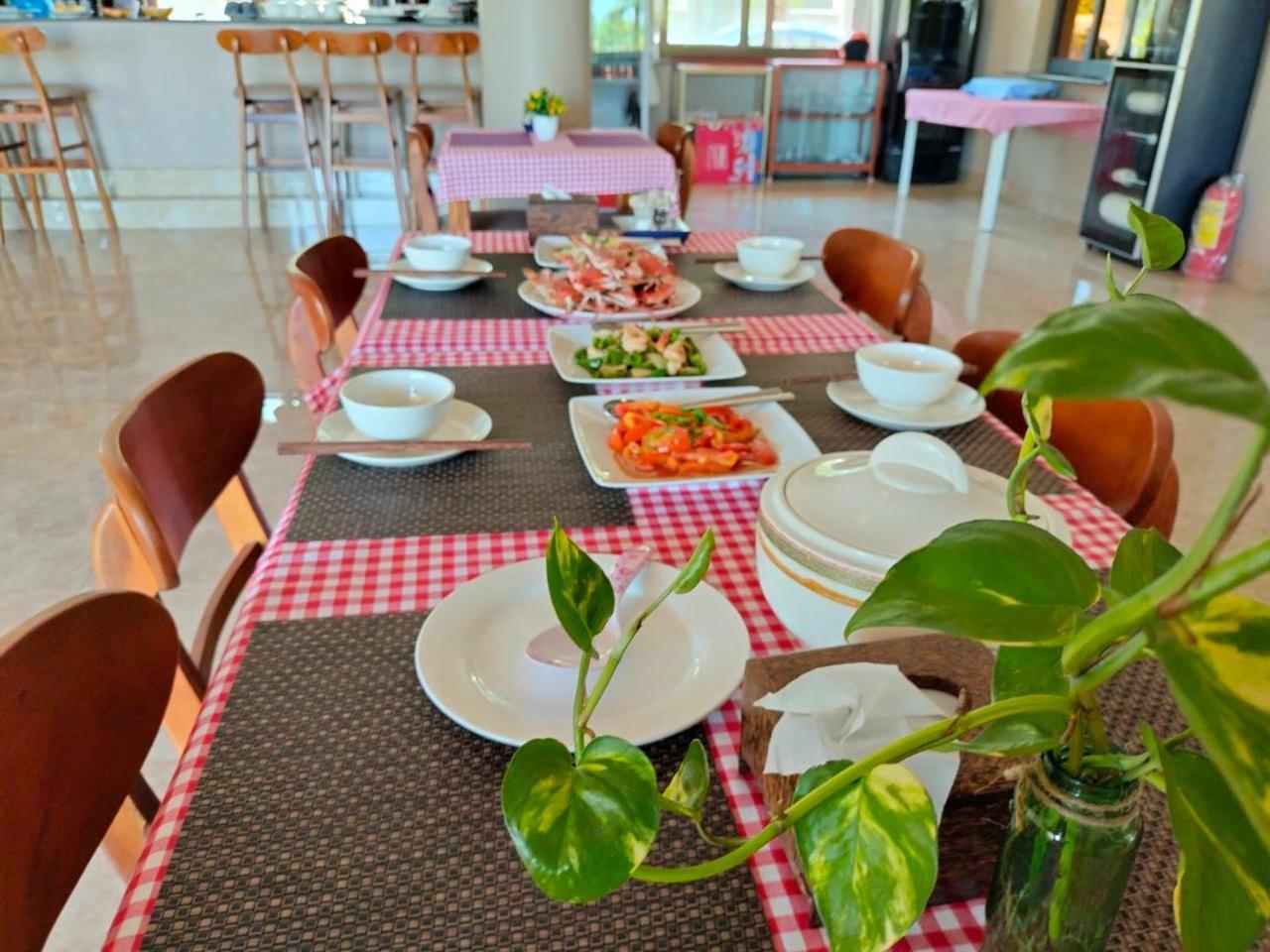 Riviera Hotel & Resort Кеп Экстерьер фото