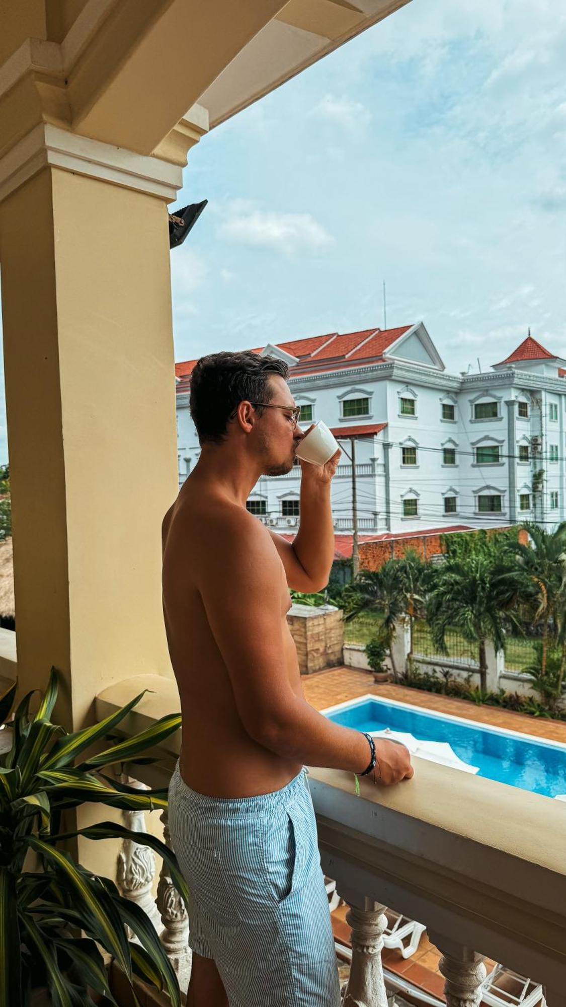 Riviera Hotel & Resort Кеп Экстерьер фото