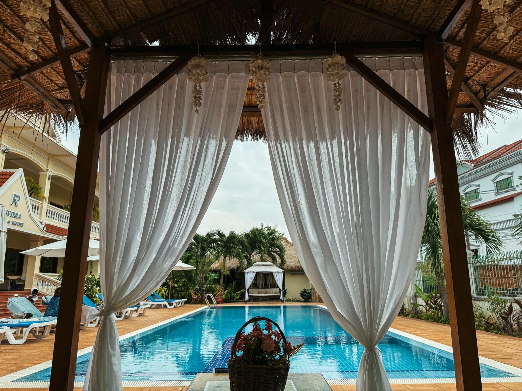 Riviera Hotel & Resort Кеп Экстерьер фото